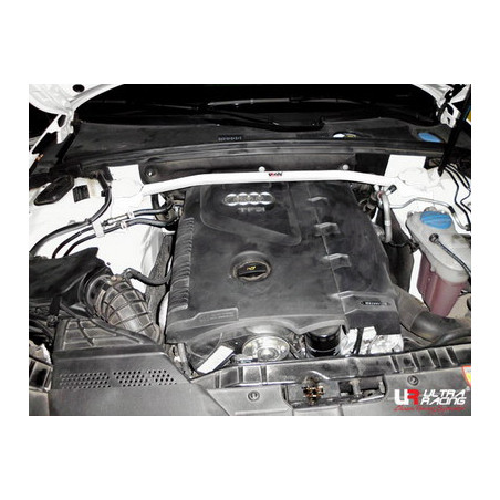 Audi A4 (B8) 07+ 2.0T UltraRacing 2P barre anti-rapprochement supérieure avant 