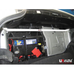 BMW Z4 E85 02+ UltraRacing 2-Point Barre supérieur arrière 