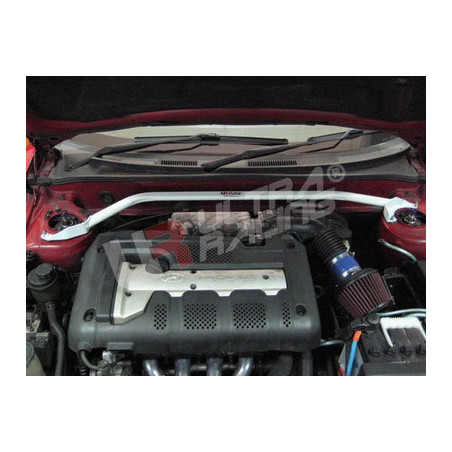 Hyundai Coupe 03-08 UltraRacing 2-Point barre anti-rapprochement supérieure avant 