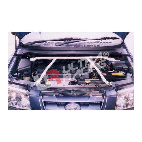 Hyundai Matrix UltraRacing 4-Point barre anti-rapprochement supérieure avant 