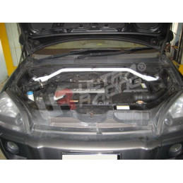 Hyundai Tucson 05-09 UltraRacing barre anti-rapprochement supérieure avant 