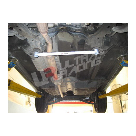 Hyundai Tucson 08+ UltraRacing Barre de liaison inférieure avant 656 