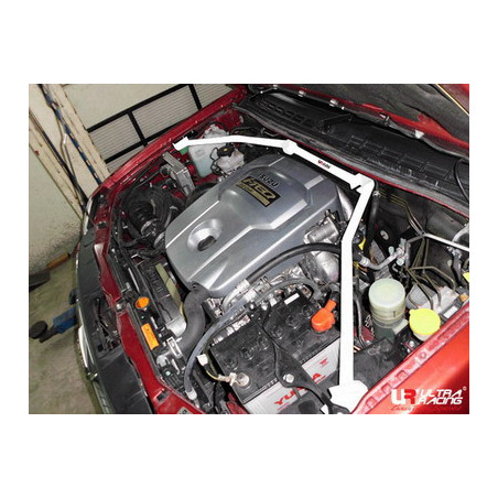 Isuzu D-Max 3.0D 02+ UltraRacing barre anti-rapprochement supérieure avant 