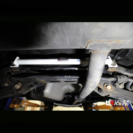 Kia Sportage 10+ 2.0D UltraRacing 2P barre inférieure arrière 2285 