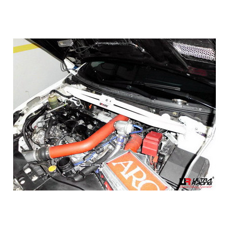 Mitsubishi EVO X UltraRacing 3-Point barre avant 1426 