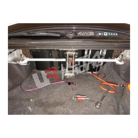 Mitsubishi Galant 87-93 VR4 UltraRacing Barre supérieur arrière 