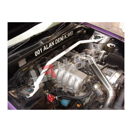 Nissan Cefiro 88-94 A31 UltraRacing barre anti-rapprochement supérieure avant 