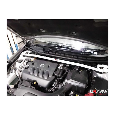 Nissan Teana 09+ J32 UltraRacing barre anti-rapprochement supérieure avant 
