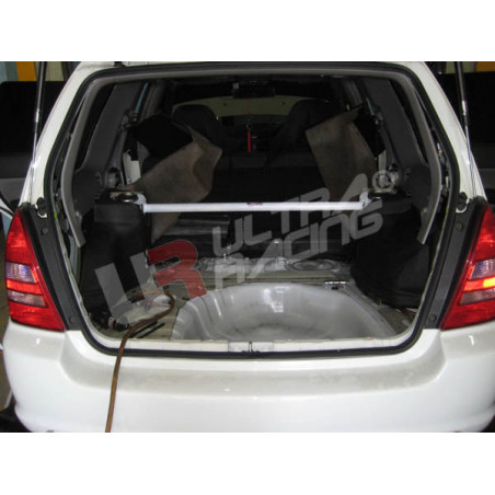 Subaru Forester SG9 03-08 UltraRacing Barre supérieur arrière 
