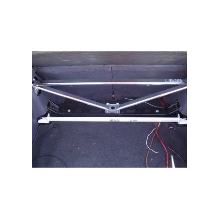 Toyota Celica T23 00+ UltraRacing Barre supérieur arrière 