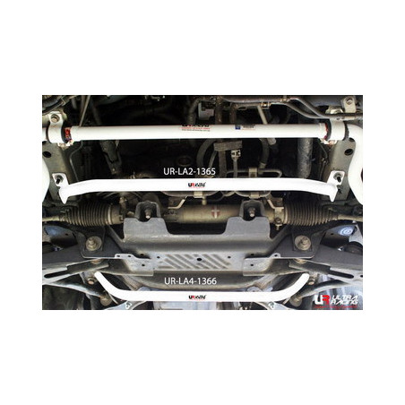 Toyota Hiace/H200 04+ UltraRacing Barre de liaison inférieure avant 1365 