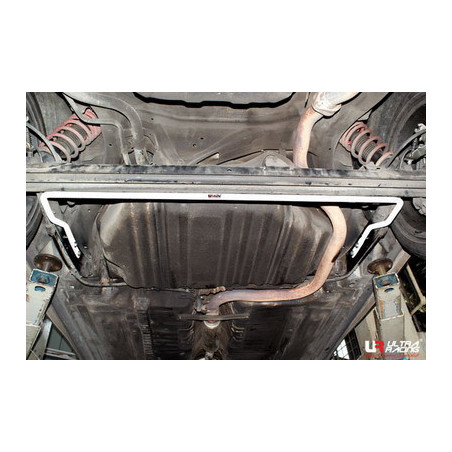 Nissan Cefiro 94-03 A32/A33 UltraRacing Barre stabilisatrice arrière 19mm 