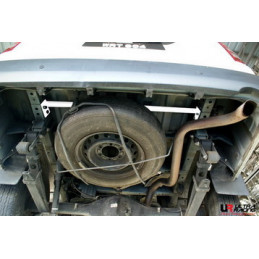 Toyota Hiace/H200 04+ UltraRacing 2-Points Barre de torsion arrière 