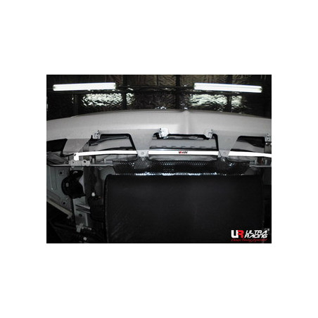 Toyota Prius XW30 10+ UltraRacing Barre de torsion arrière 4 Pointss 
