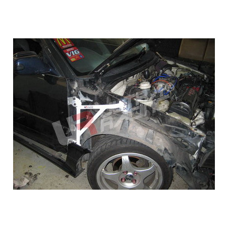 Daihatsu Charade G200 94-00 Ultra Racing 3-Points renfort d'ailes 