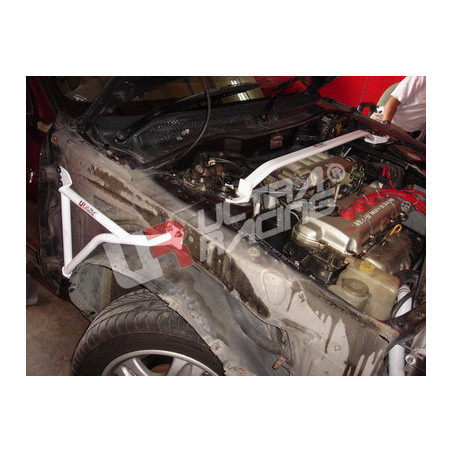 Nissan Sunny 91-94 B13 Ultra Racing 3-Points renfort d'ailes 