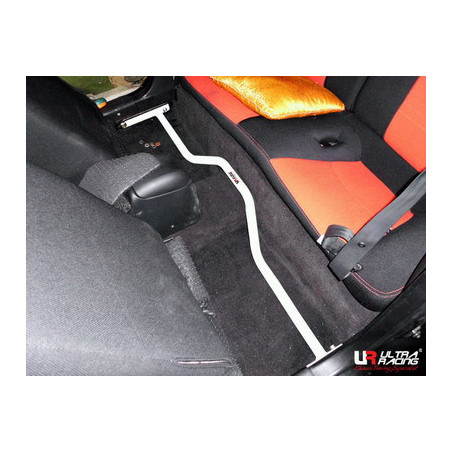 Hyundai Coupe 96-99 Ultra Racing Rear 2-Points Renfort de caisse intérieur 