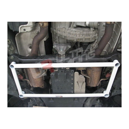 Audi Q7 4.2 08+ Ultra Racing 4-Points Barre inférieure centrale 