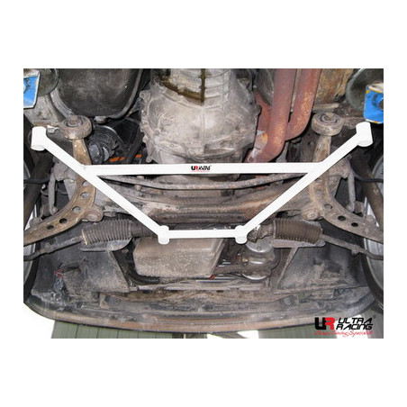 BMW 3-series E30 83-94 power steering Ultra Racing 4 Points Barre inférieure avant 
