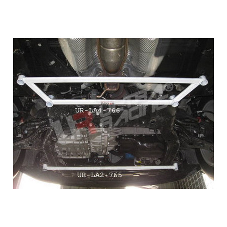 Kia Rondo 09+ Ultra Racing 4-Points Barre inférieure centrale 