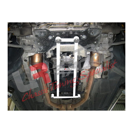 Mercedes CLK 320 C209 02-09 Ultra Racing 4 Points Barre inférieure centrale 