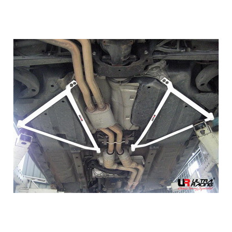 BMW X3 E83 2.5 03+ Ultra Racing 2x 3-Points Barres latérales inférieures arrière 