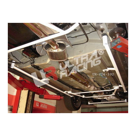 Honda Accord 03-08 4D Ultra Racing 2x 4-Points Barre latérale 