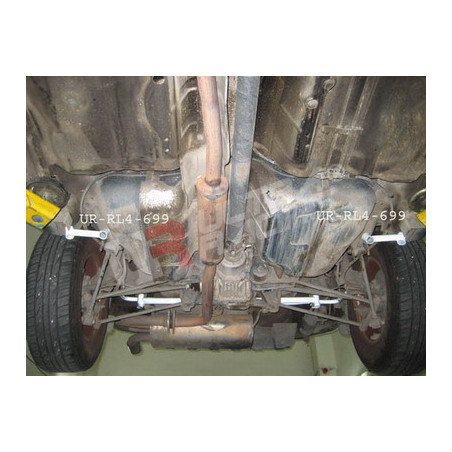 Nissan X Trail 01-07 Ultra Racing 2x 2-Points Barres latérales inférieures arrière 