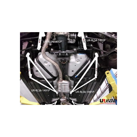 Subaru Outback 09+/ XV 2.0 12+ Ultra Racing 2x 2P Barres latérales inférieures arrière 