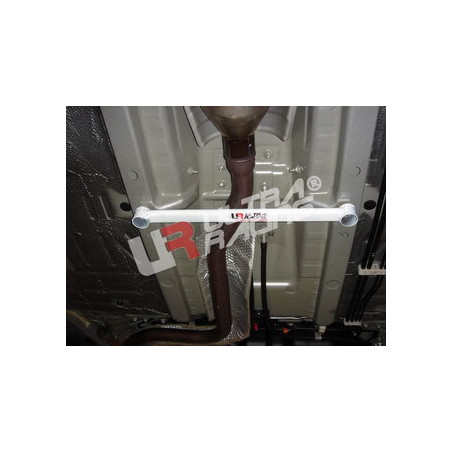 Toyota Yaris HB/Sedan 05+ Ultra Racing 2-Points Barre centrale inférieure 