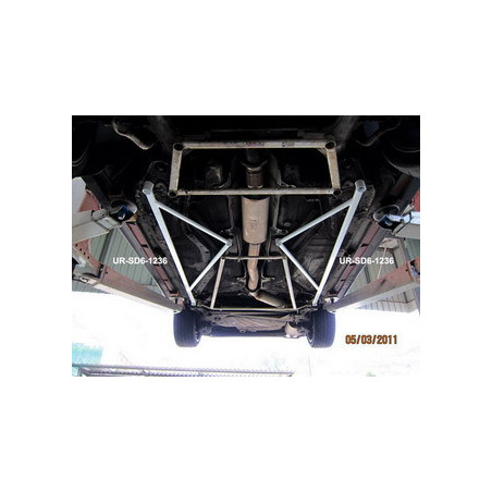 Volvo 850 Turbo 4D Ultra Racing 2x 3-Points Barre latérale 1236 